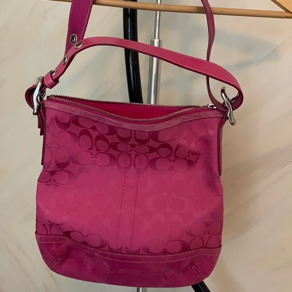 Pink Coach bag. - Picture 1 of 4